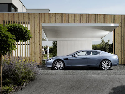 Aston Martin Rapide 2010 - Side