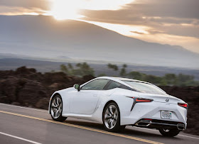 Rear 3/4 view of 2018 Lexus LC 500h