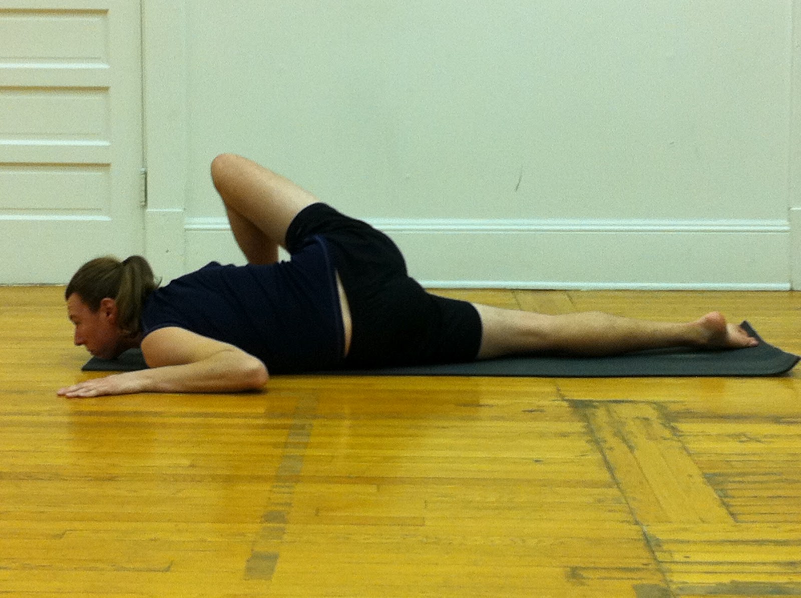 to  (Head Big with poses Sirsa hips Toe the Angustasana Pose). Open yoga grasshopper