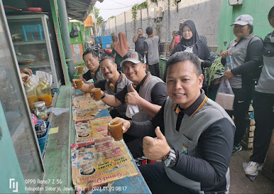 Ingin Sehat dan Bugar, Kapolresta Sidoarjo Minum Jamu Tradisional