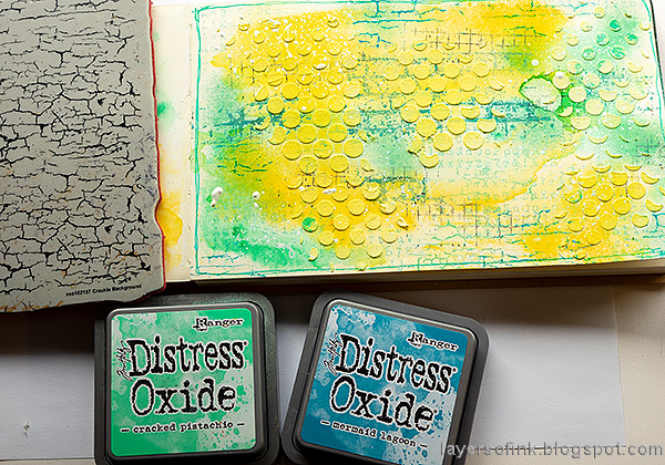 Layers of ink - Bird Friends Mixed Media Art Journal Tutorial by Anna-Karin Evaldsson.