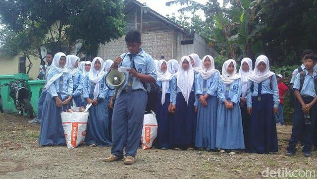 Sambut Hari Pahlawan, Pelajar di Jember Deklarasi Perang Lawan Sampah