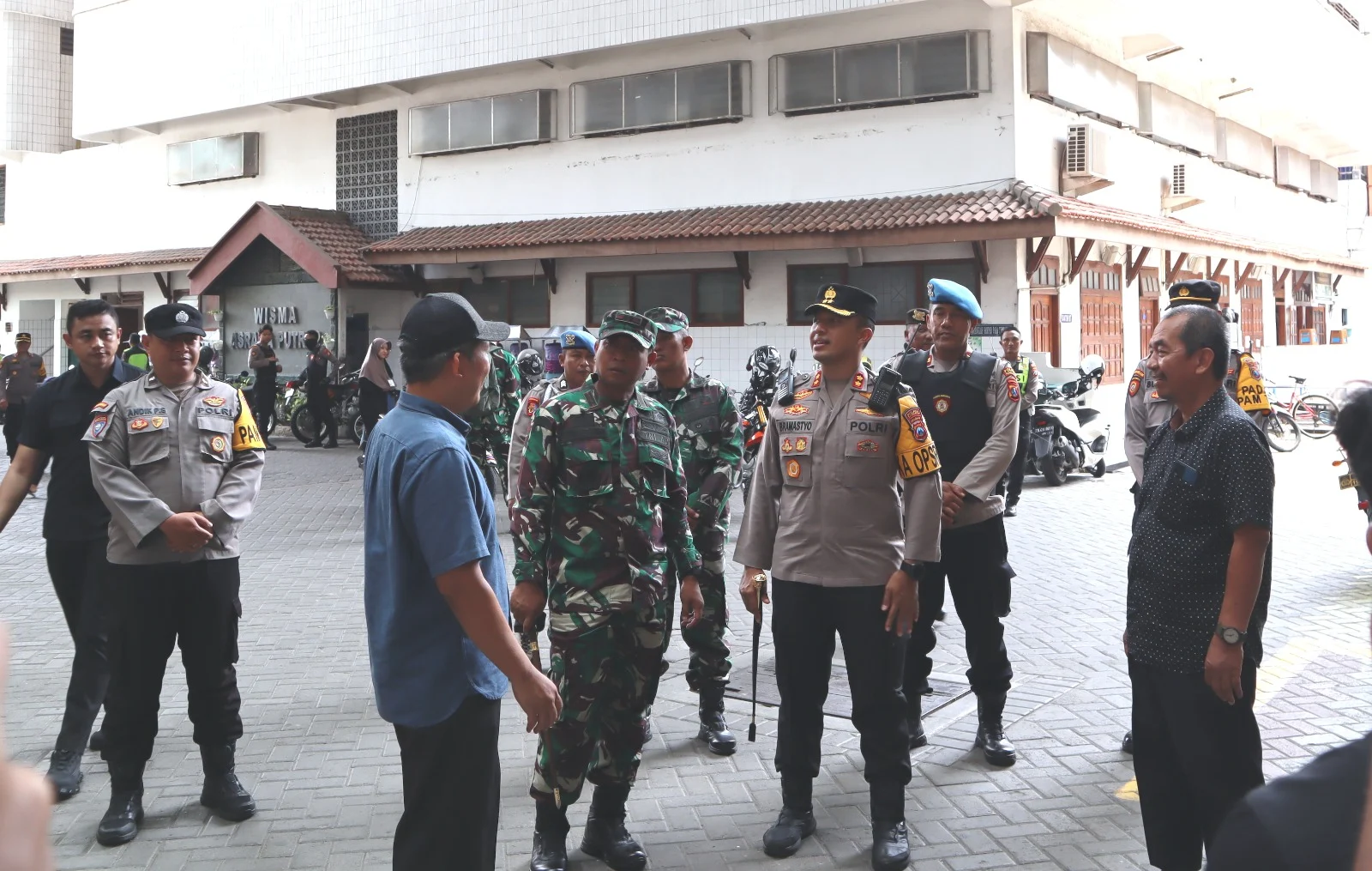 Pantau Pelaksanaan Pemilu, Dandim dan Kapolres Kota Kediri Kunjungi Ponpes Wali Barokah