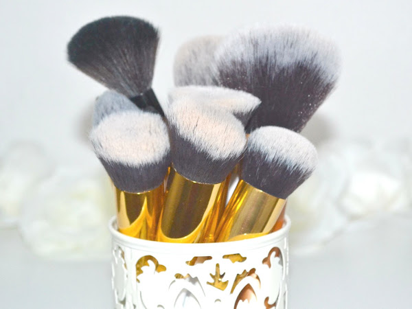 My Everyday Makeup Brushes: The Downsized Collection