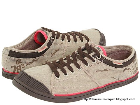 Chaussure requin:requin-532243