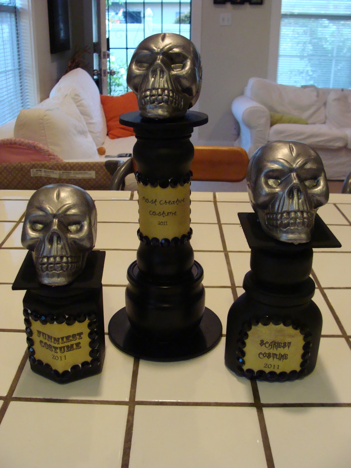 Anna Banannie DIY  Halloween  Costume Trophies 