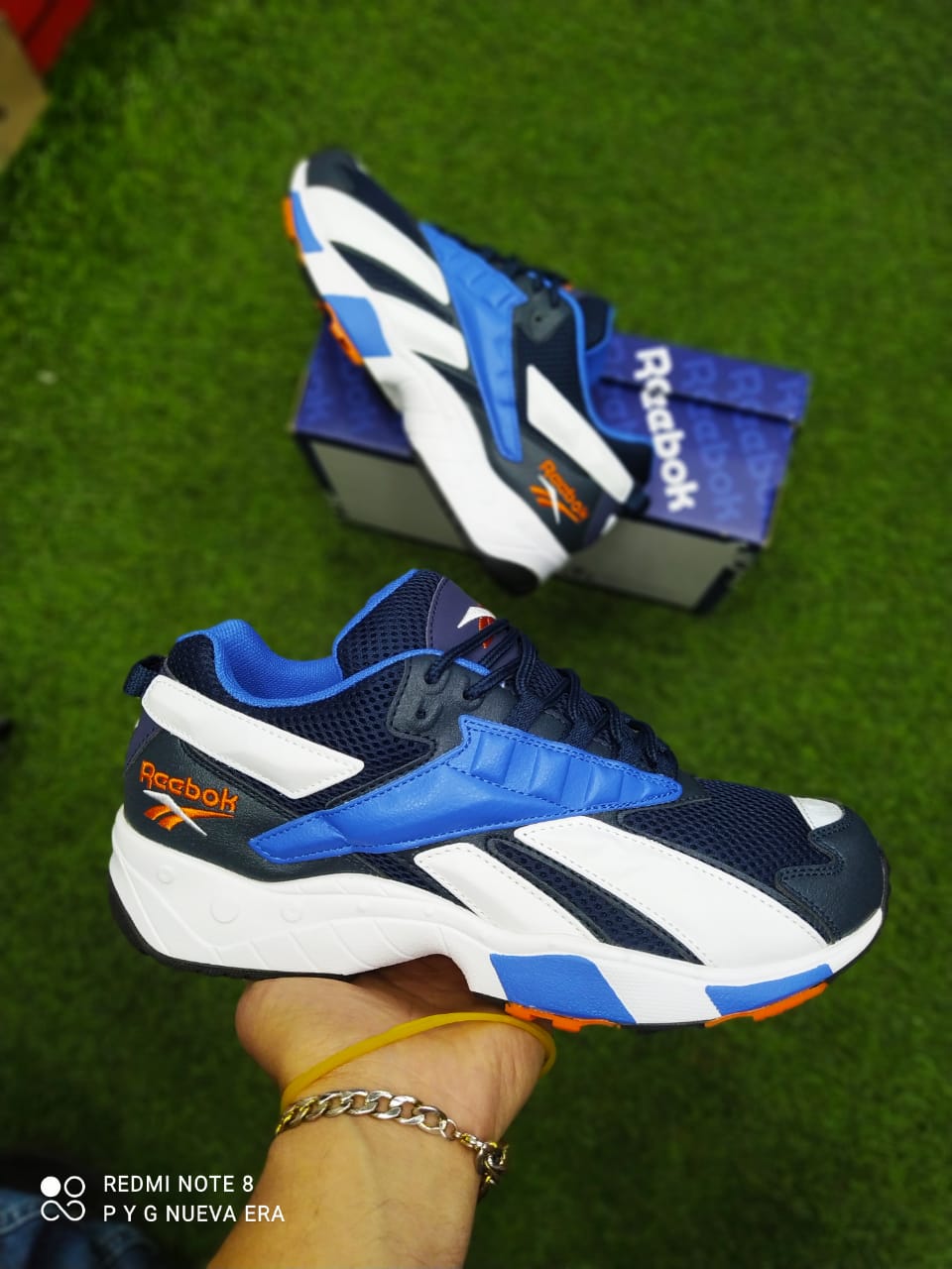 Tenis Reebok para colombia con la garantía de Kdussan SAS