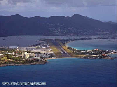 Dangerous RUNWAYS Around The World