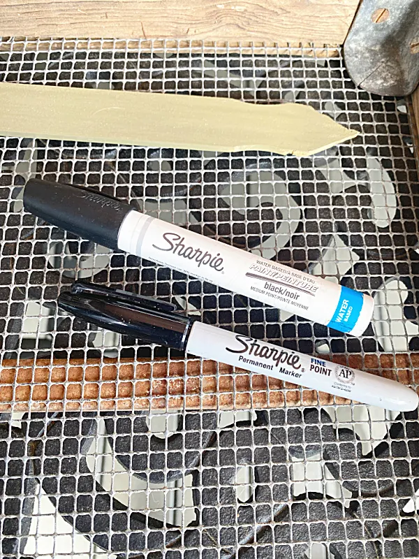 sharpie paint pens