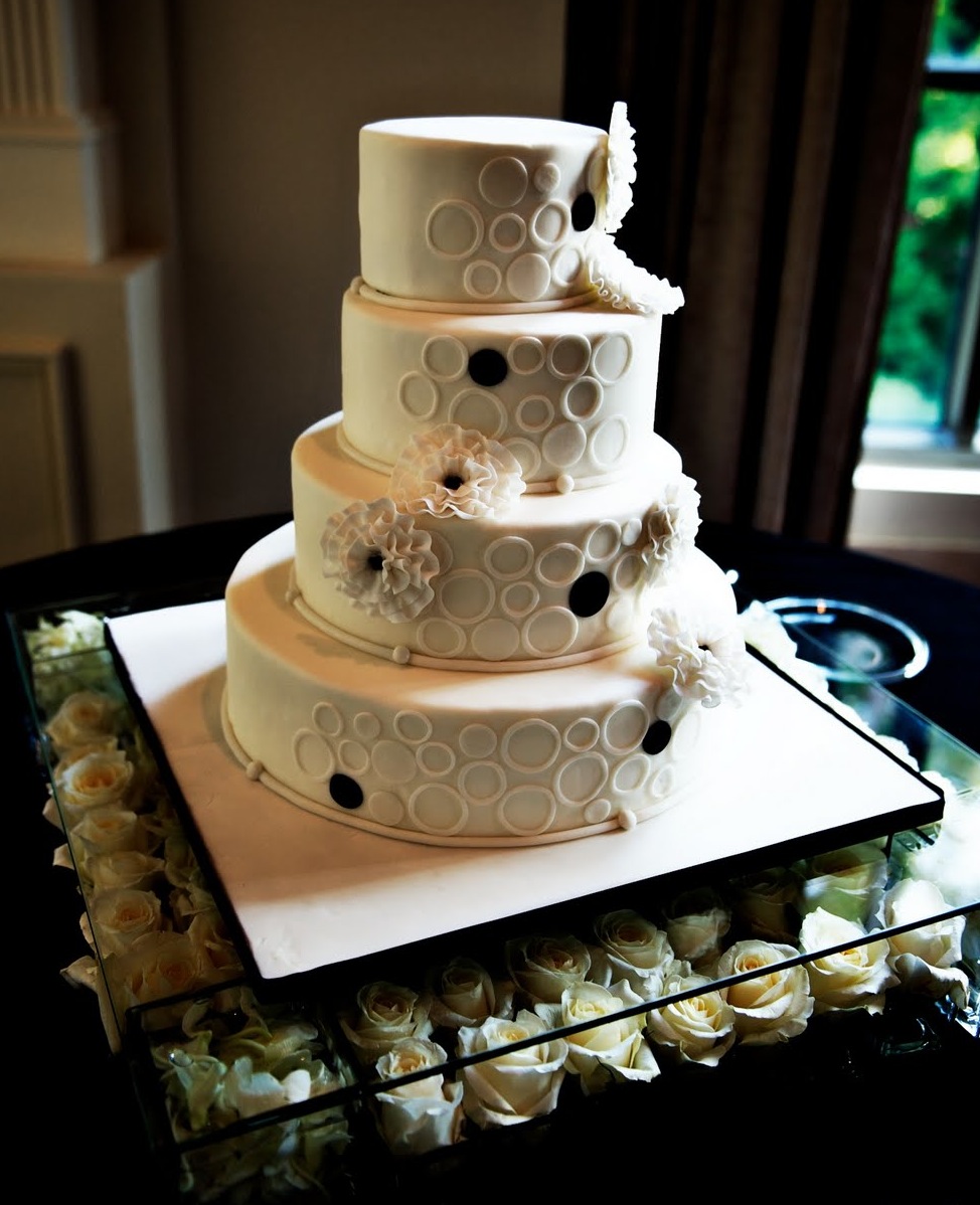 This gorgeous wedding cake by