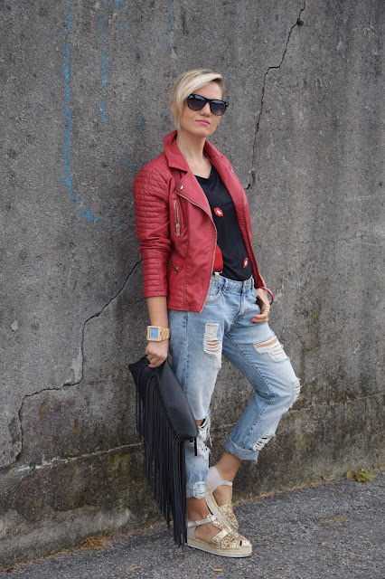 outfit chiodo di pelle rosso outfit rosso come abbinare il rosso abbinamenti chiodo di pelle rosso giacca di pelle come abbinare la giacca di pelle red leather jacket mariafelicia magno fashion blogger colorblock by felym fashion blog italiani web influencer italiane outfit settembre 2016 outfit casual