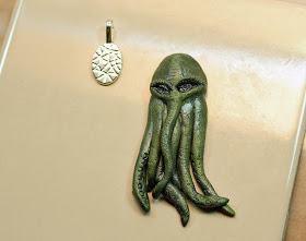 Cthulhu Pendant - polymer clay