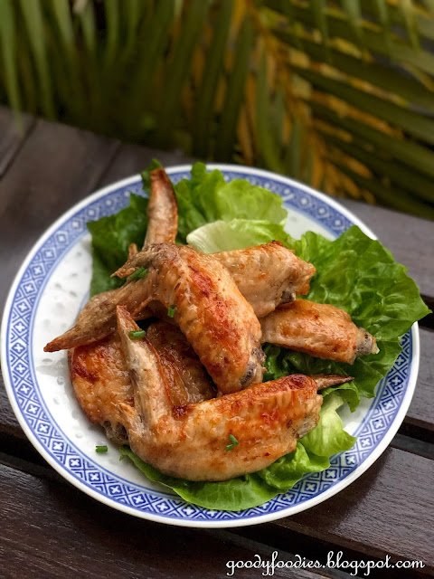 Air fried chicken wings