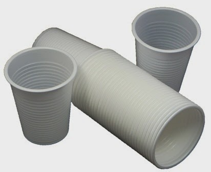 2000 x White Disposable Plastic Cups Glasses 7oz (190ml)