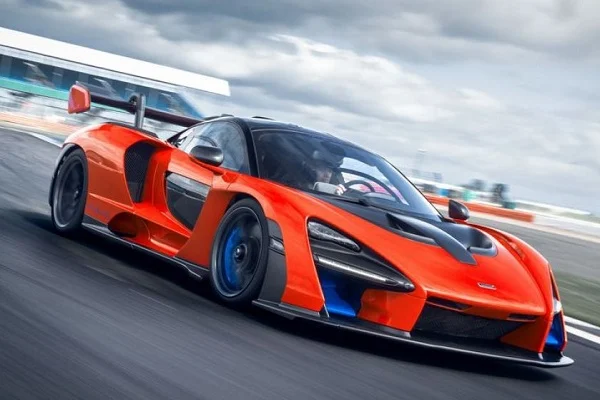 McLaren Senna