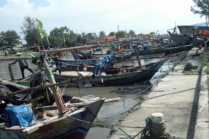 Pesona Indramayu : Pantai Panimbang Juntinyuat