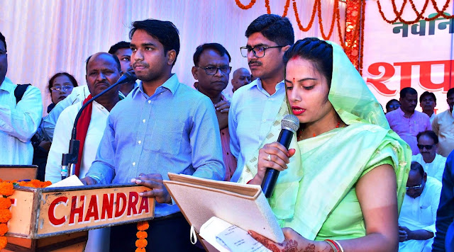 Etawah News : नवनिर्वाचित नगर पालिका अध्यक्ष ज्योति गुप्ता और सभासदों ने ली पद व गोपनीयता शपथ