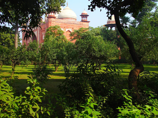 Inde, Rajasthan, Agra, le Taj Mahal, jardin,  de grands chemins