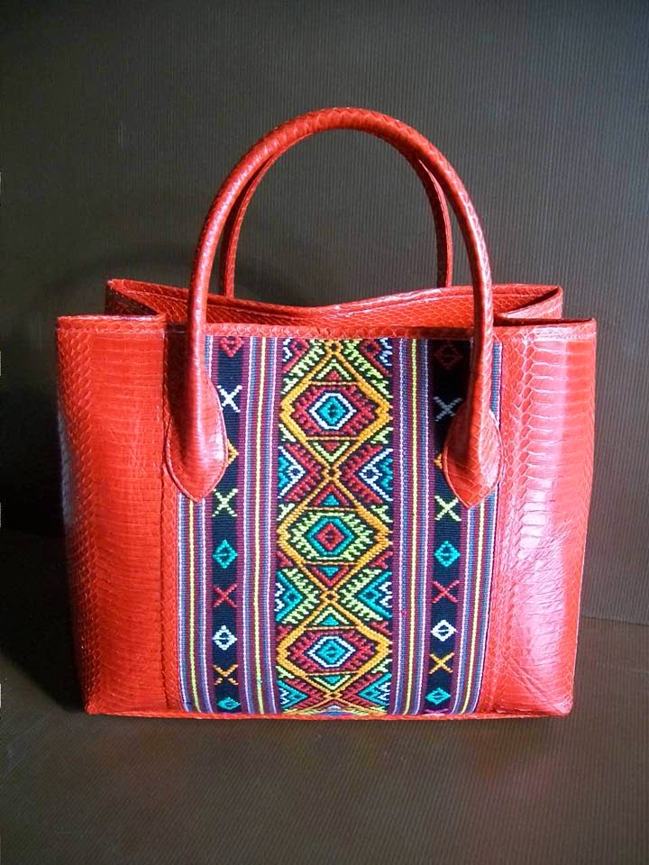 Tas Cantik Model Webe Motif Buna Merah