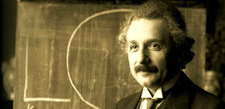 Orang Paling Jenius Dengan IQ Tertinggi Di Dunia Albert Einstein