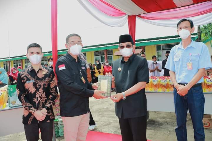 Bupati Tanjabbar Apresiasi Penyelenggara Kegiatan Bazar Migor Oleh PT. LPPI, PT. WKS dan Paguyuban Sinar Mas Jambi