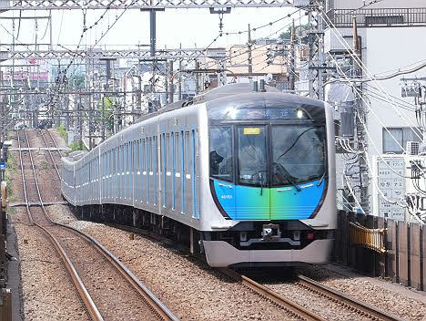 【速報】40050系の急行 渋谷行きが目撃される