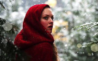 Amanda Seyfried with Red Hood Costume HD Wallpaper
