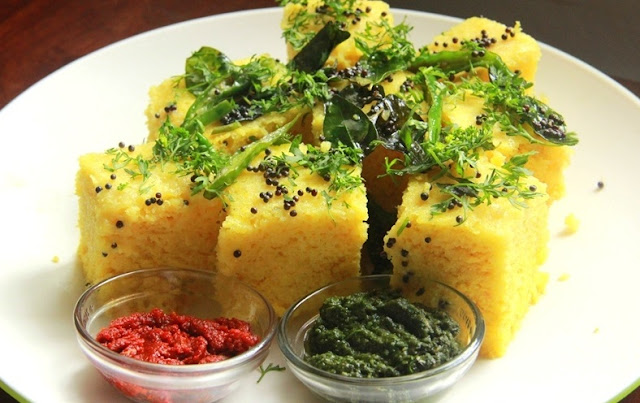 http://www.indianlazizkhana.com/2016/07/oil-free-dhokla-recipe-in-hindi.html