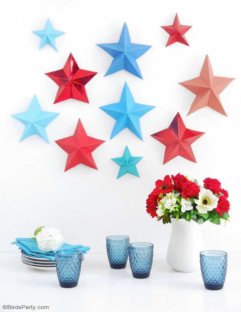 DIY Origami 3D Paper Stars - easy to make crafts for your 4th of July or any party! So easy to make to decorate your home, porch or backdrop!