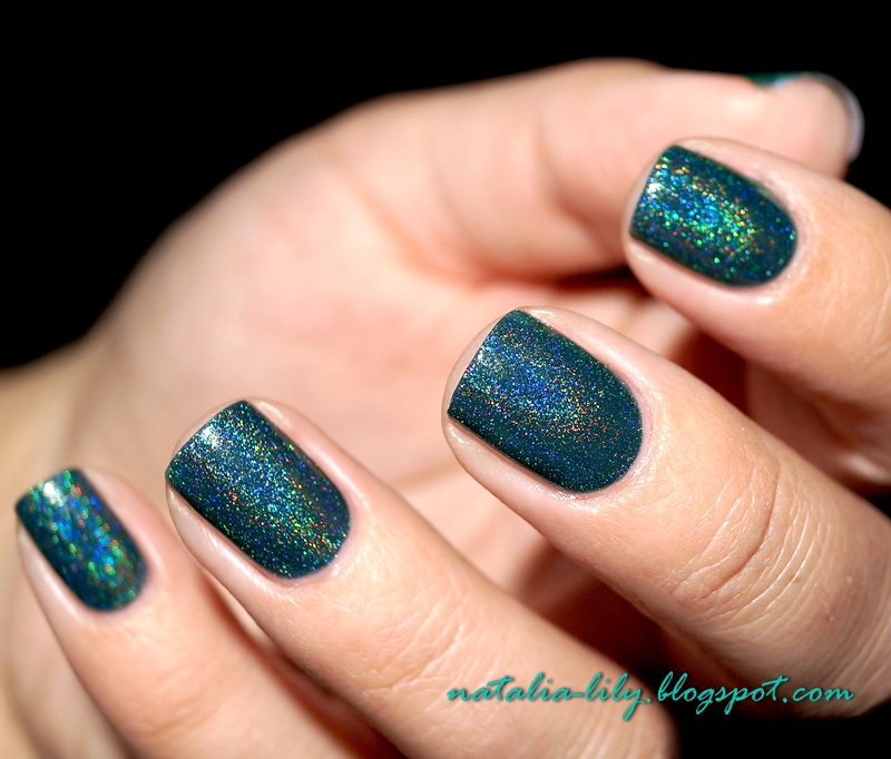 http://natalia-lily.blogspot.com/2014/11/born-pretty-store-green-holo-polish-12.html