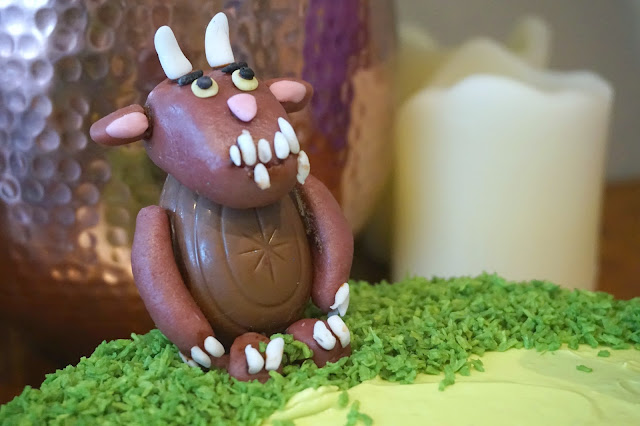 gruffalo cake figurine 