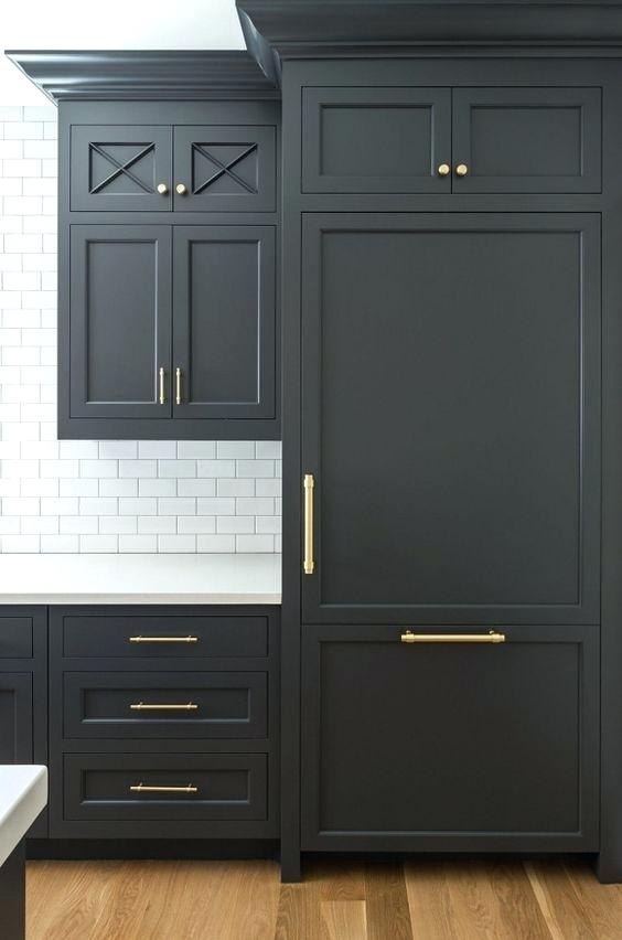 CHEATING WIFE BATHROOM UPSTAIRS BATHROOM CABINETS PAINT COLOR IS CHEATING HEART CHEATING HEART IS A DARK GREY ALMOST BLACK PAINT COLOR BATHROOM DESIGN SHOP MALTA