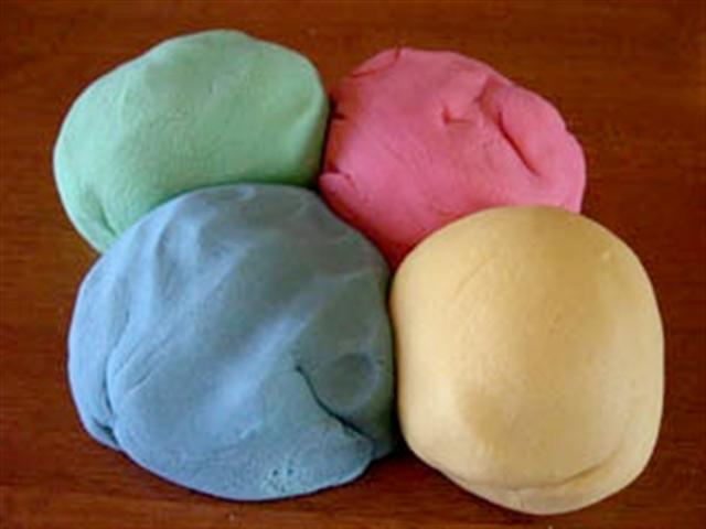 full playdough small Cara Membuat PlayDough Sendiri (Malam, Lilin Mainan)