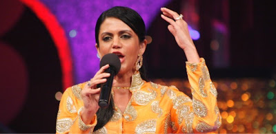 Mandira is singing this Song on Star Plus