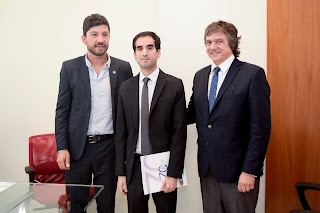 Isaac Basaure es galardonado con una Mención Especial en el Concurso de Literatura de la Caja de Previsión Social para Abogados de la Provincia de Buenos Aires, por su cuento: La casa de Marsella.