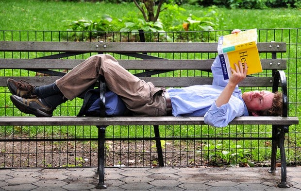 20 Things To Do When You’re 30 That Will Make Life Better At 50 - Read at least 10 books a year.