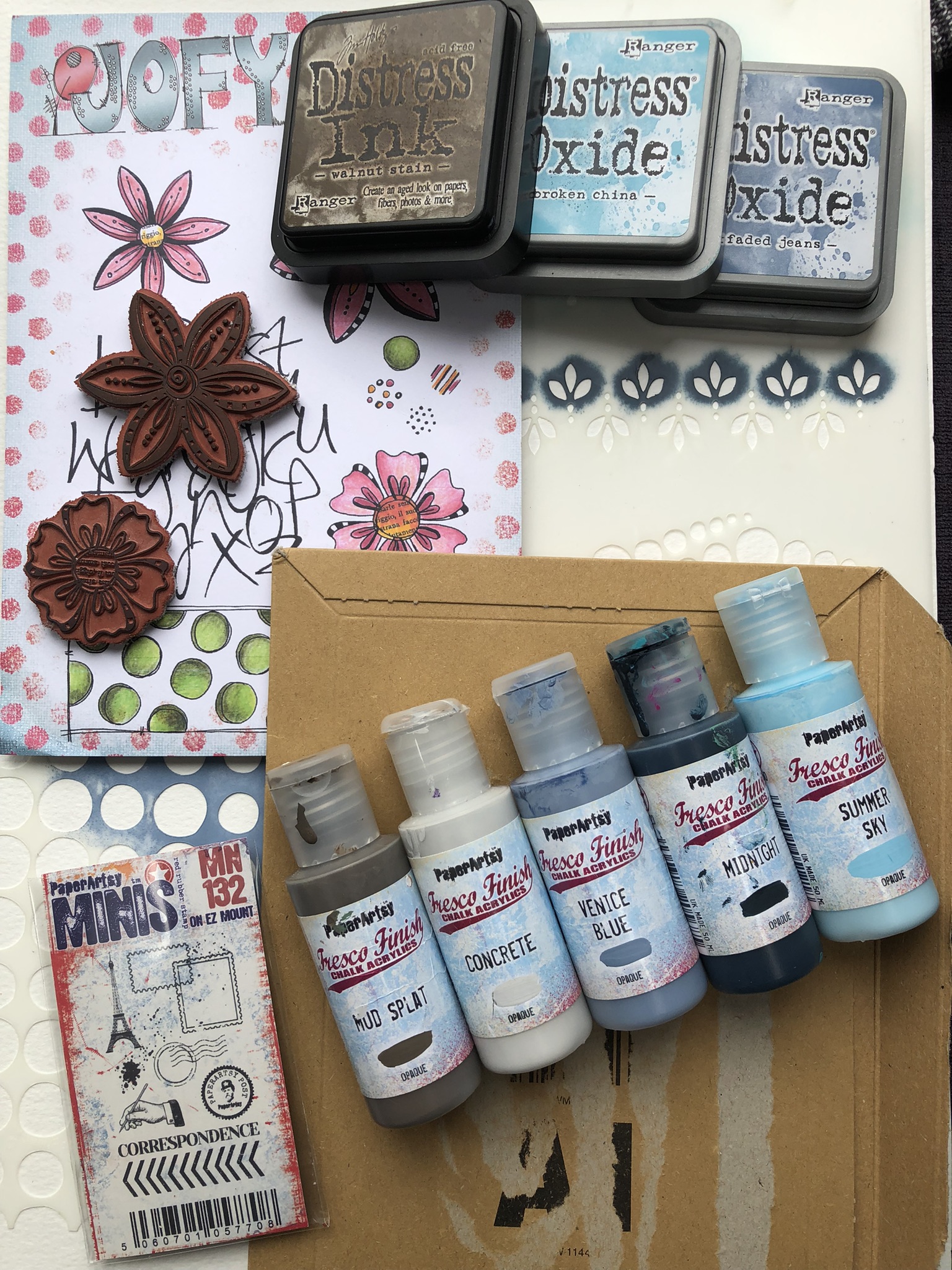 Distress Ink 101: The Many Uses of Distress Ink 