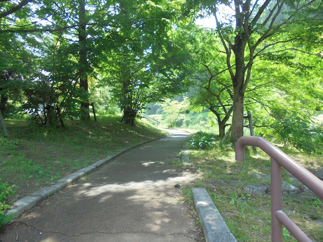 別所川渓流植物園