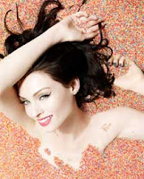 Sophie Ellis-Bextor naked in a tonne of 'hundreds and thousands' sprinkles
