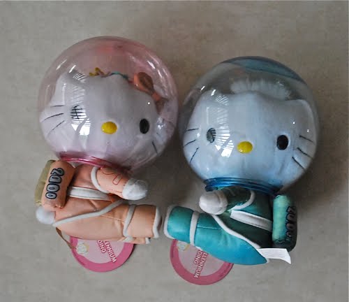 Do you guys remember these Hello Kitty x McDonald's Happy Meal toys?