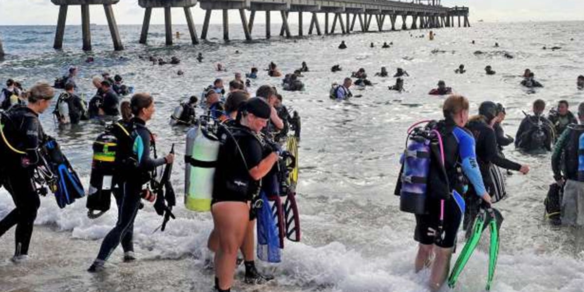 633 Divers Set World Record For The Greatest Ocean Cleanup Ever