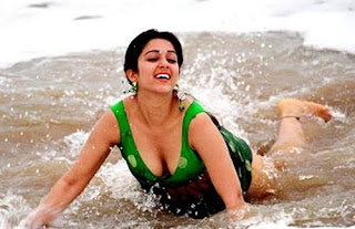 charmi hot pict