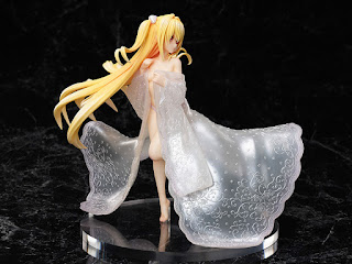 Golden Darkness -Shiromuku- 1/7 de To LoveRu Darkness, F:NEX (FuRyu)