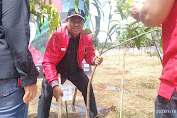 Heri Purnomo (Her Pur) Hadiri Penanaman Pohon Serentak DPC PDI Perjuangan Kota Bekasi