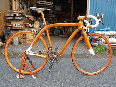 Nice Mahagony Bicycle Wallpaper