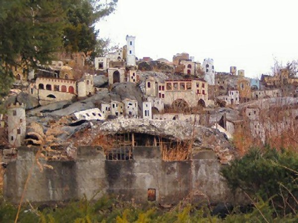 BELOS OU ASSUSTADORES OS 39 LUGARES ABANDONADOS 26