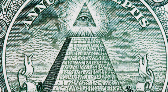 Piramide illuminat 03
