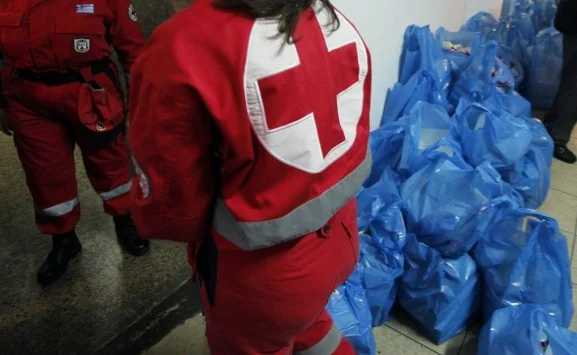 Κιτ επιβίωσης σε άστεγους θα διανείμει ο Ερυθρός Σταυρός στο Άργος   