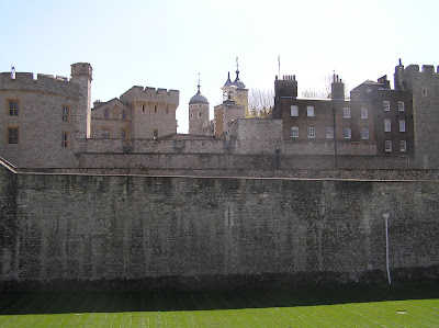 by E.V.Pita... England: Tower of London / por E.V.Pita.... Inglaterra: Torre de Londres