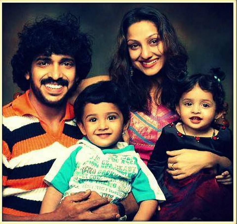 Kannada Actor Upendra with Wife Priyanka Upendra, Kids Son Ayush & Daughter Aishwarya | Kannada Actor Upendra Family Photos | Kannada Actor Upendra Real-Life Photos